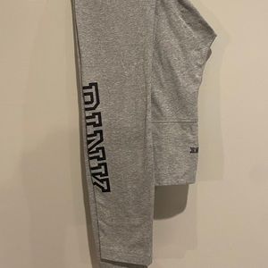 NWOT VS PINK LEGGINGS